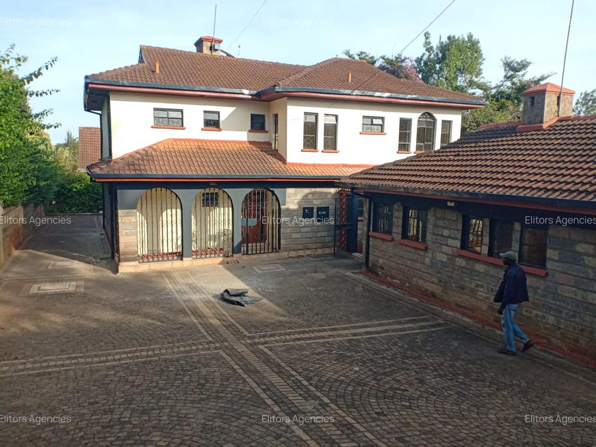 5 Bed Townhouse with En Suite at New Kitisuru Estate - 12