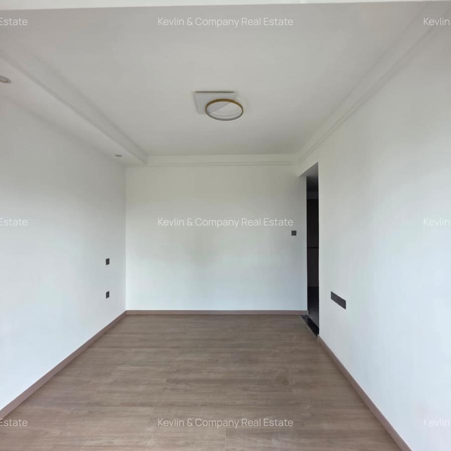 3 Bed Apartment with En Suite in Riverside - 13