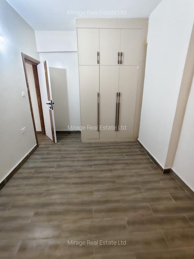 5 Bed Apartment with Staff Quarters in Parklands - 15