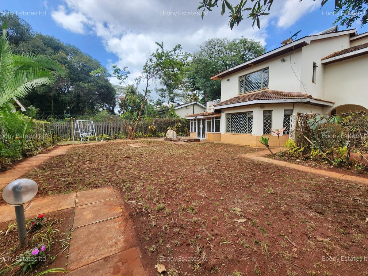 4 Bed Townhouse with En Suite in Lavington - 6