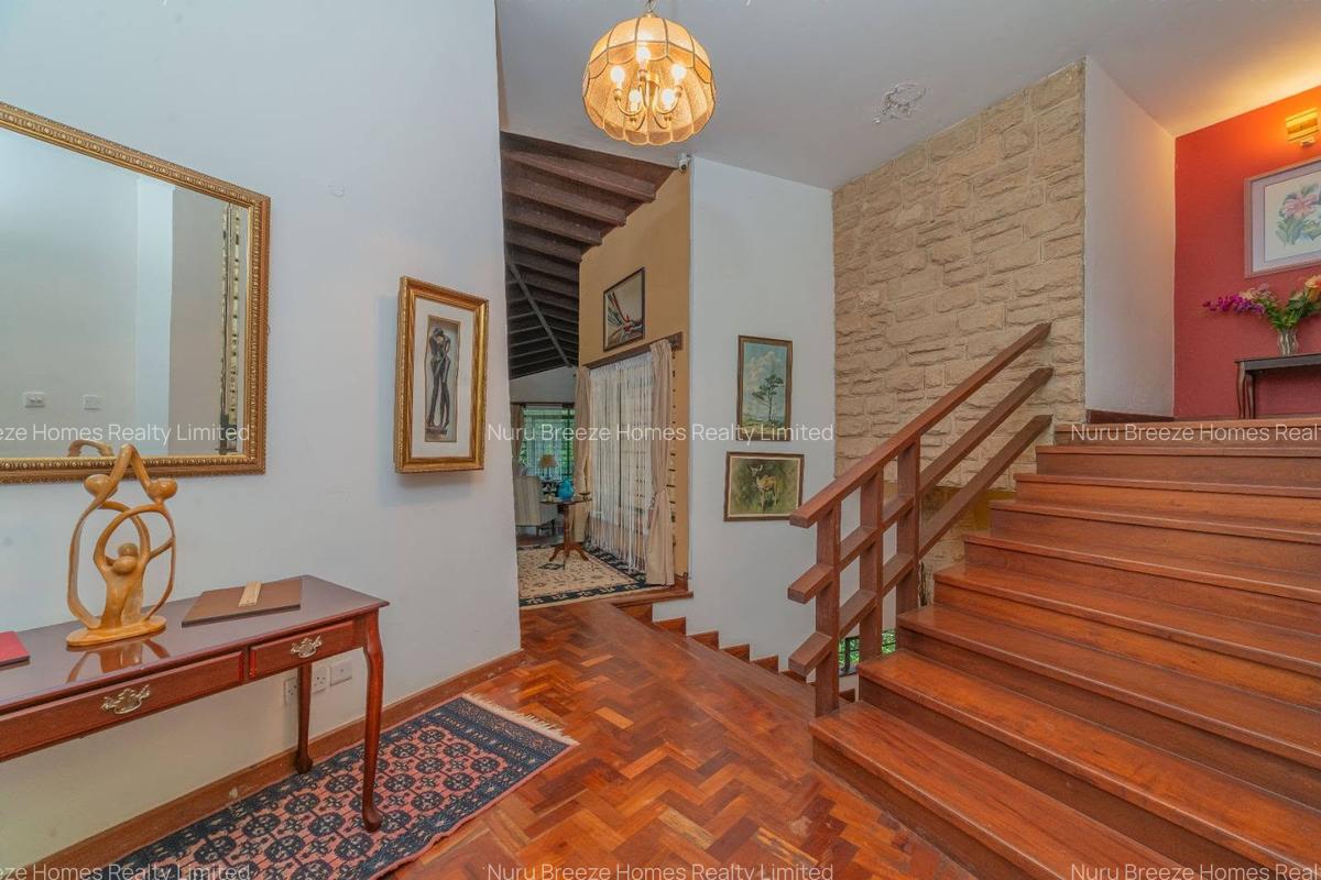 5 Bed Townhouse with En Suite in Kitisuru - 2