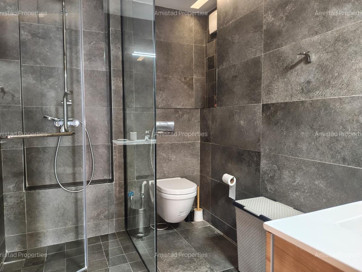 Furnished 3 Bed Apartment with En Suite in Kilimani - 9