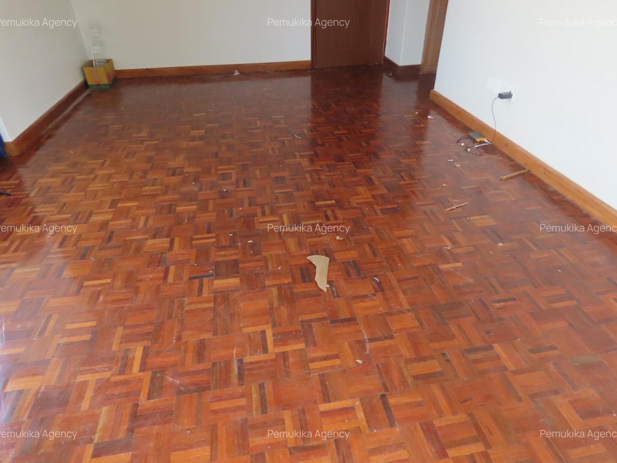 4 Bed Townhouse with En Suite in Karen - 14