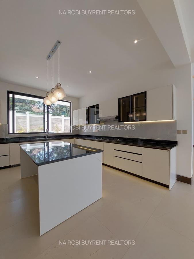 5 Bed House with En Suite at Peponi - 4