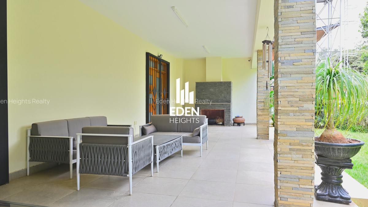 5 Bed Townhouse with En Suite in Kyuna - 4