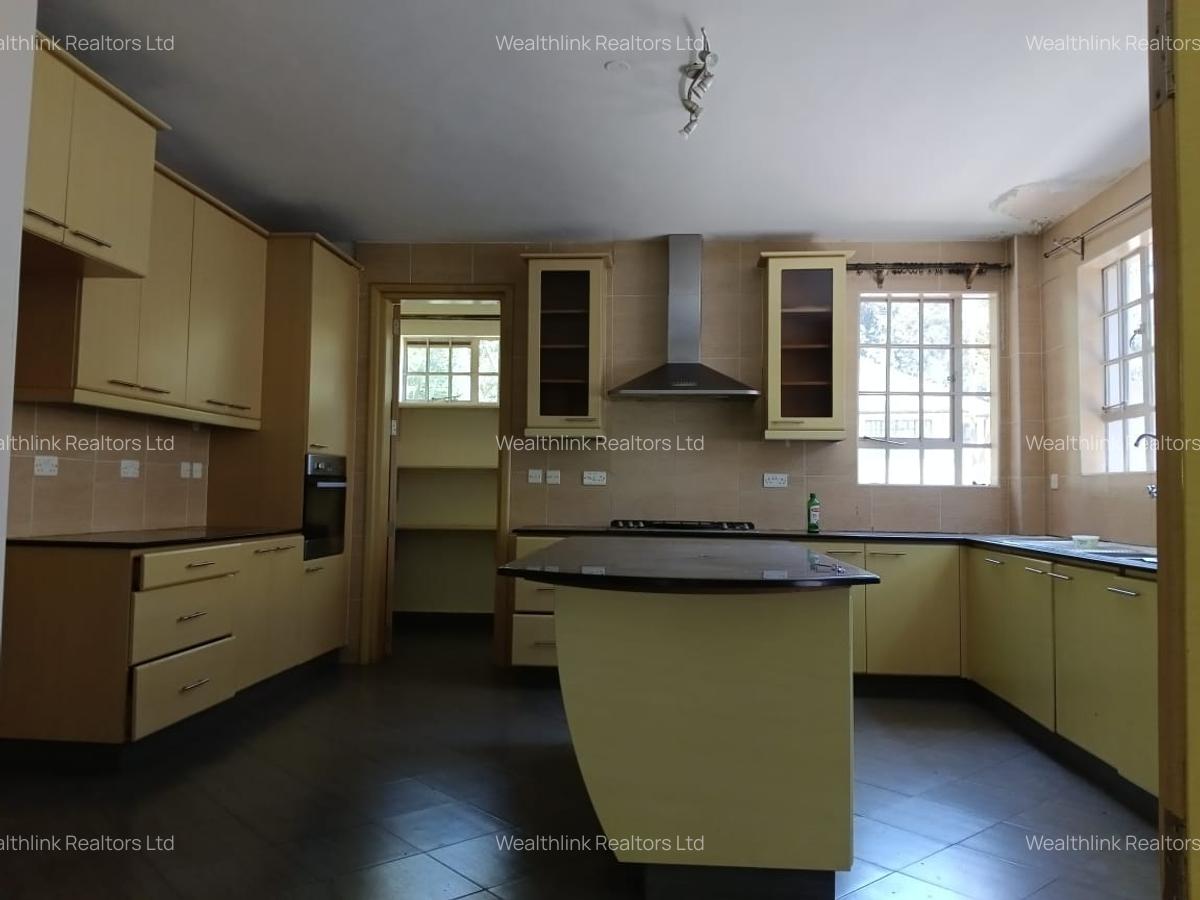 4 Bed Townhouse with En Suite at Karen - 7