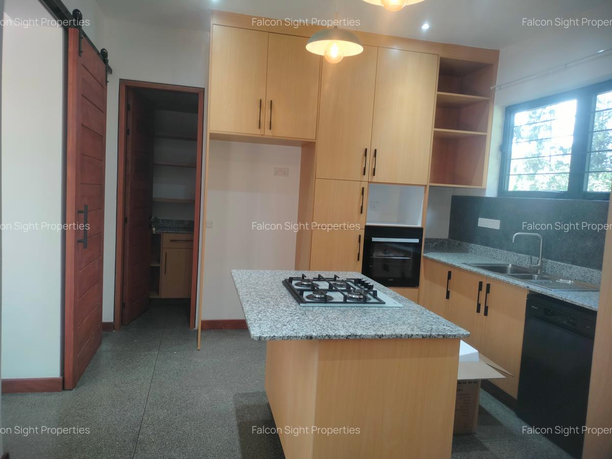 4 Bed Townhouse with Garden at Easy Access To Peponi Road And Few Minutes Drive To Gigiri Un Headquarters - 19