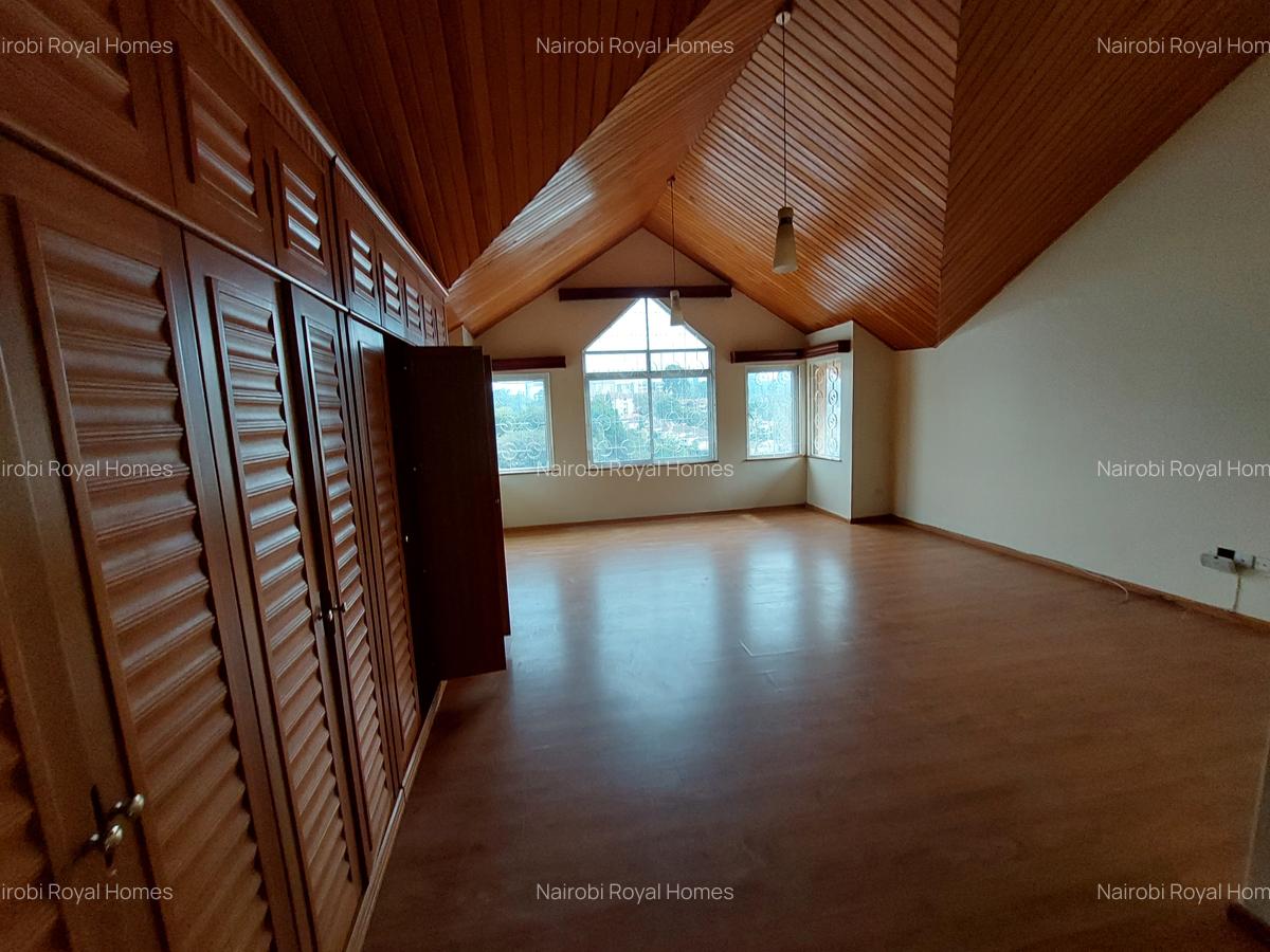 5 Bed Townhouse with En Suite at Shanzu Road 66 - 11