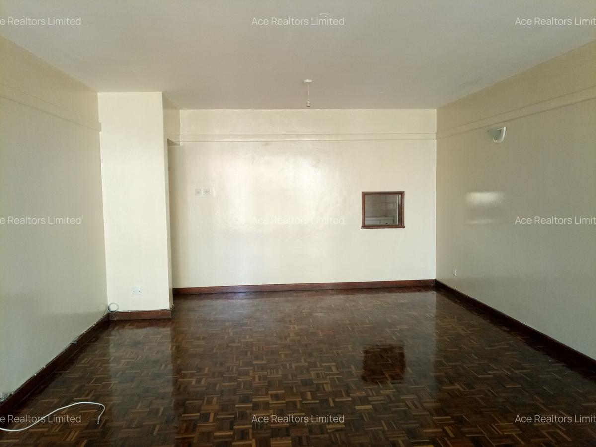 3 Bed Apartment with En Suite at Milimani Nairobi - 15