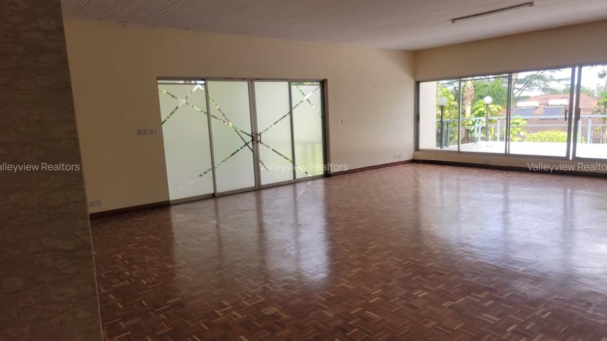 2,120 ft² Office with Service Charge Included at Lavington - 18