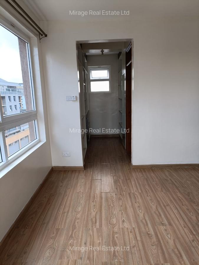 4 Bed Apartment with En Suite in Kilimani - 6