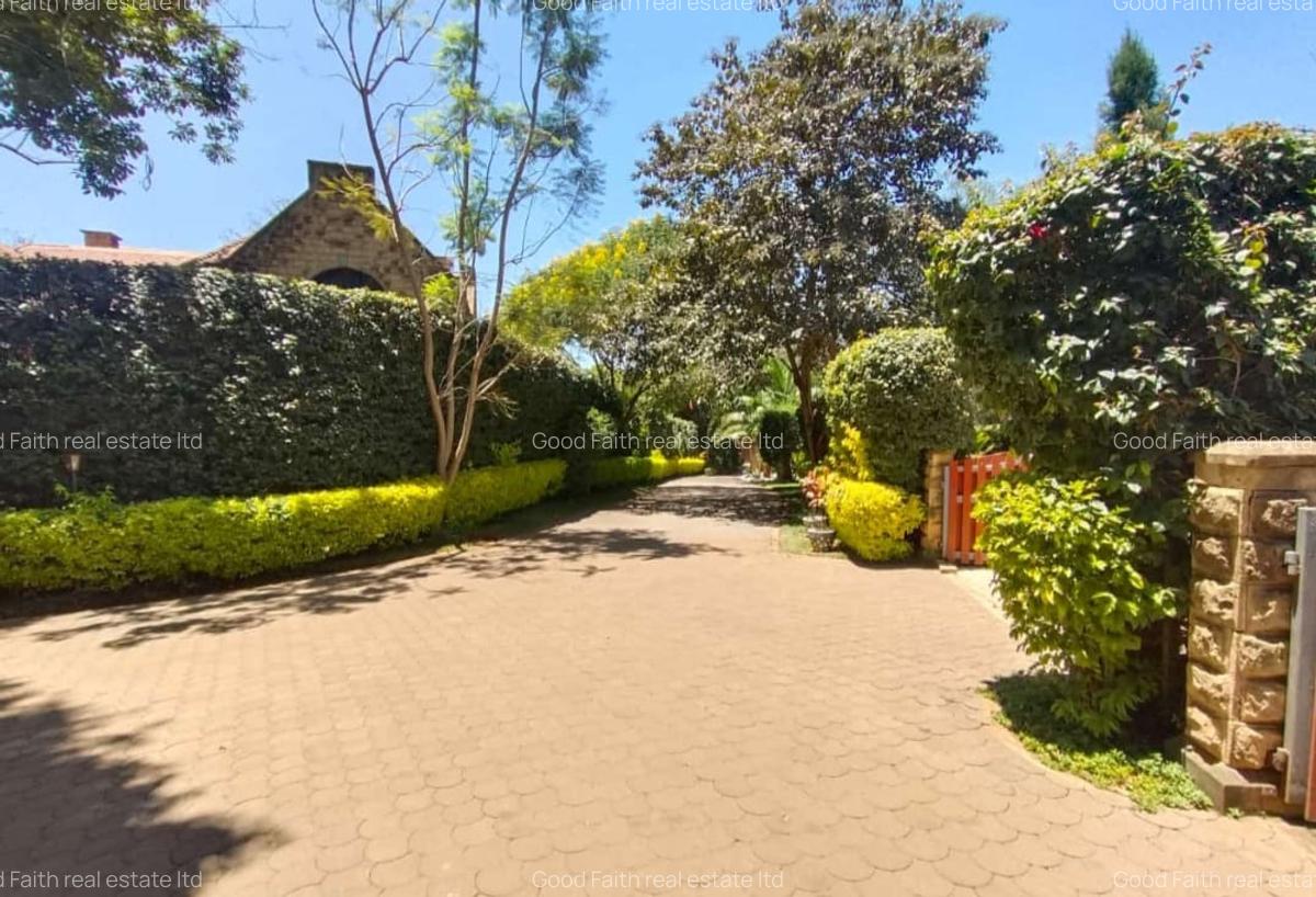 5 Bed House with En Suite in Karen - 9