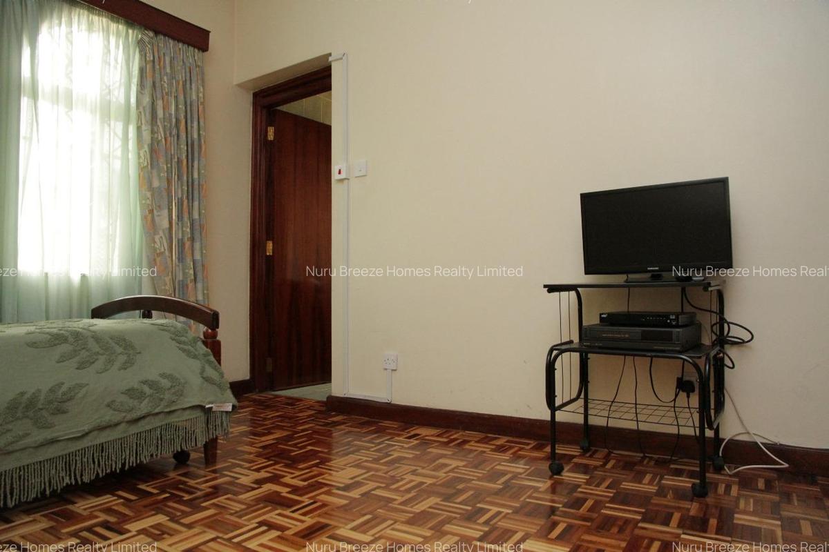 3 Bed Apartment with En Suite in Kilimani - 13