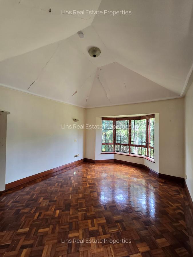 5 Bed Townhouse with En Suite in Runda - 12
