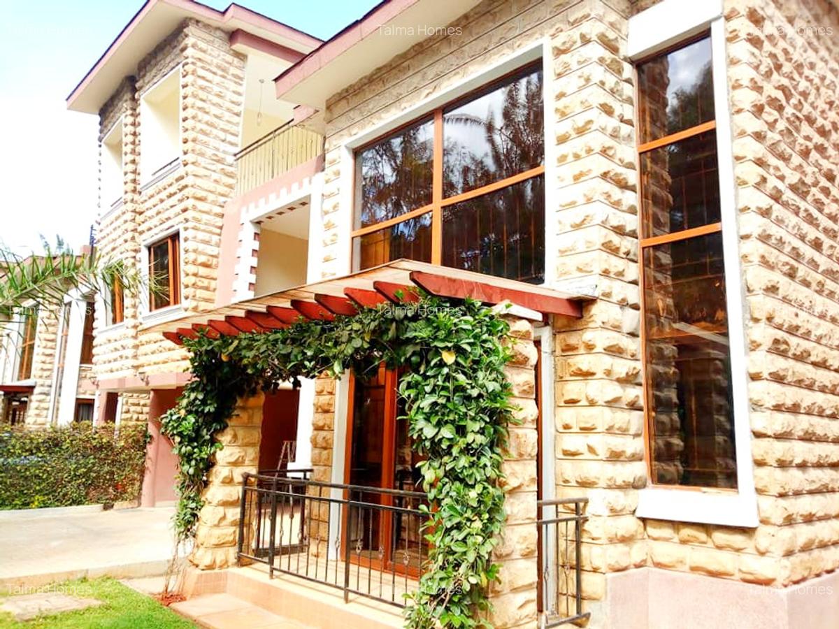 5 Bed Townhouse with En Suite at Off Convent Drive - 20