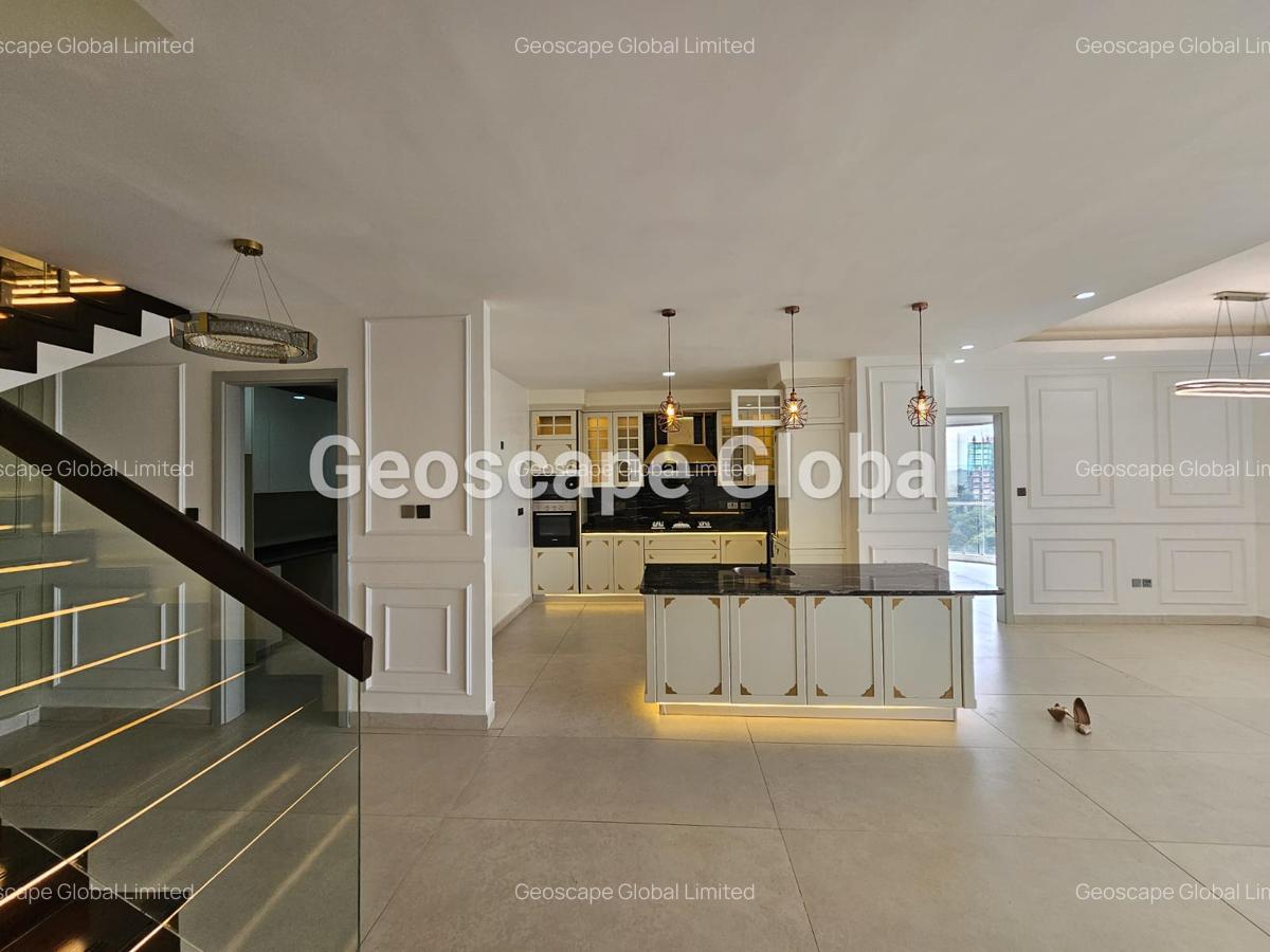 4 Bed Apartment with En Suite in Spring Valley - 6