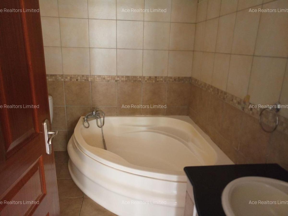 3 Bed Apartment with En Suite at Mbaazi Avenue - 20