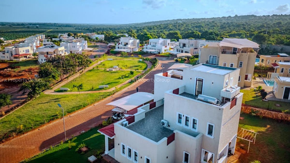 4 Bed Townhouse with En Suite in Nyali Area - 3