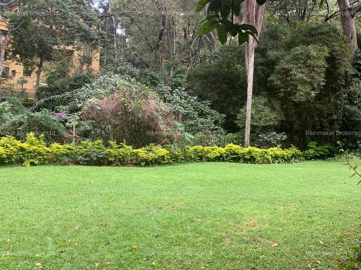6 Bed House with En Suite in Spring Valley - 4