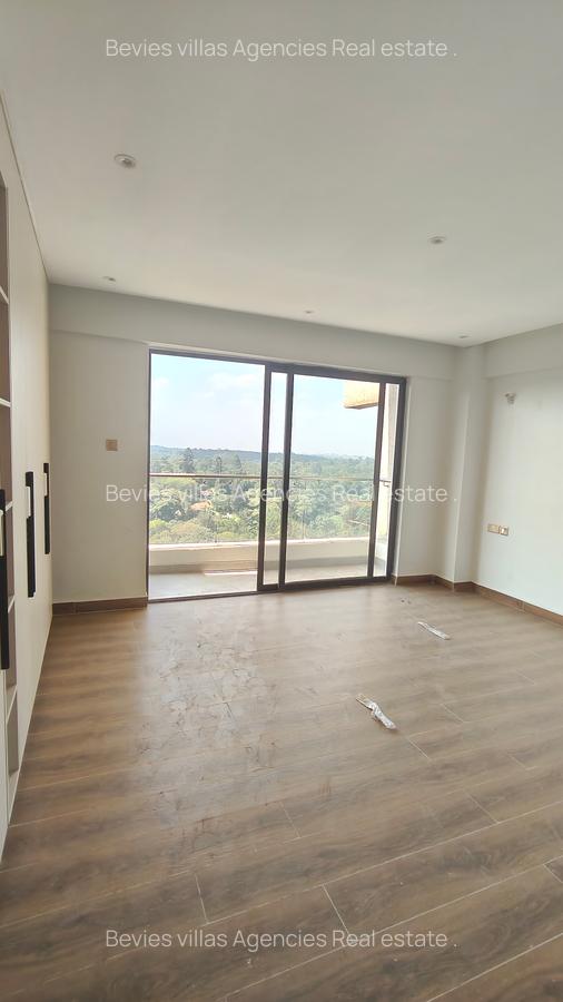4 Bed Apartment with En Suite at Parklands - 7