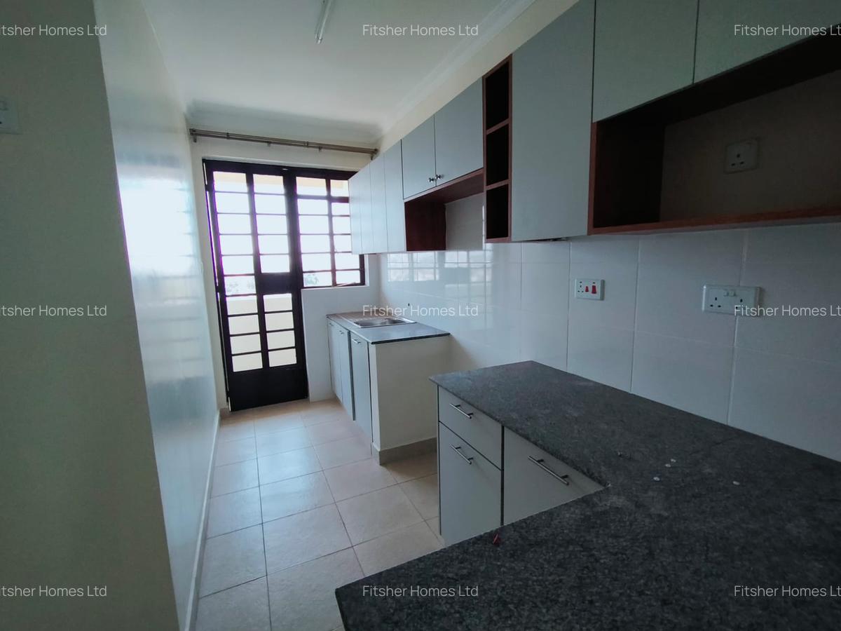 2 Bed Apartment with En Suite in Naivasha Road - 15