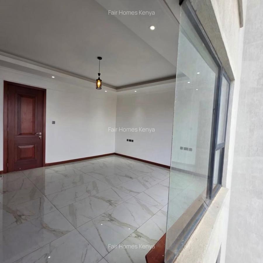 3 Bed Apartment with En Suite at Othaya Road - 16