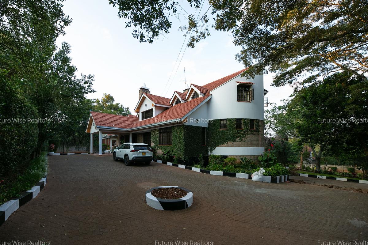 5 Bed Villa with En Suite in Karen - 1