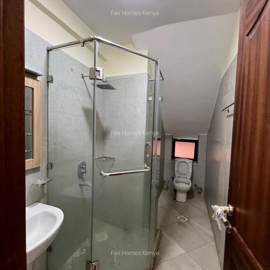 5 Bed Townhouse with En Suite at Convent Drive - 9