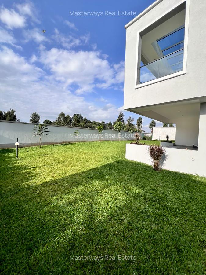 5 Bed Villa with En Suite in Runda - 17