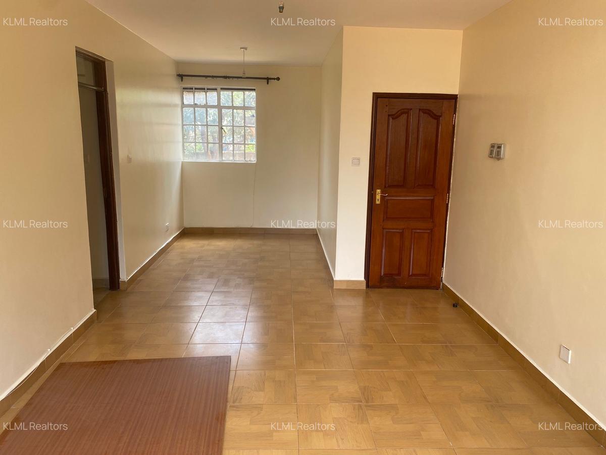 2 Bed Apartment with En Suite at Plainsview - 8