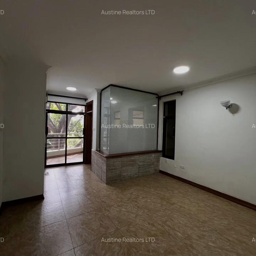 4 Bed Villa with En Suite in Lavington - 9