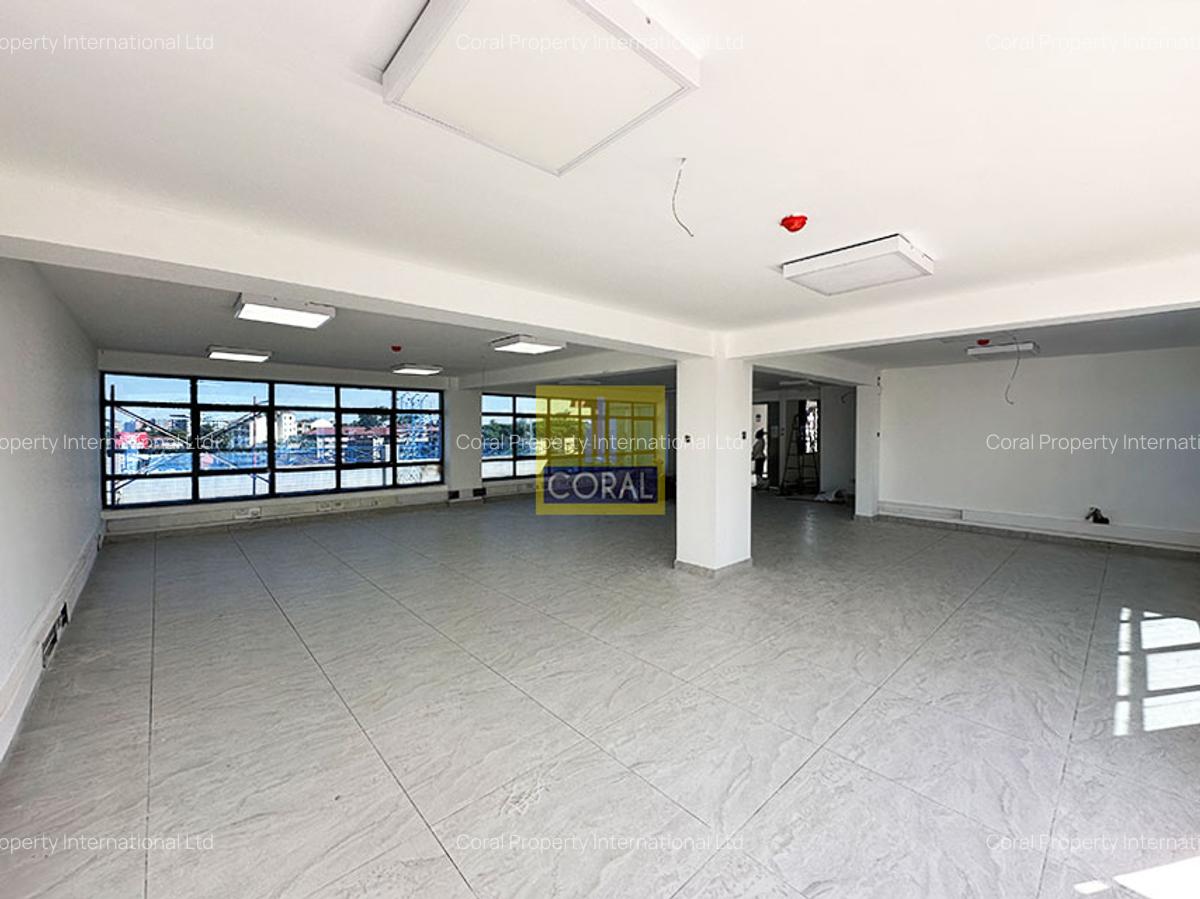 1,000 ft² Office with Backup Generator in Parklands - 2
