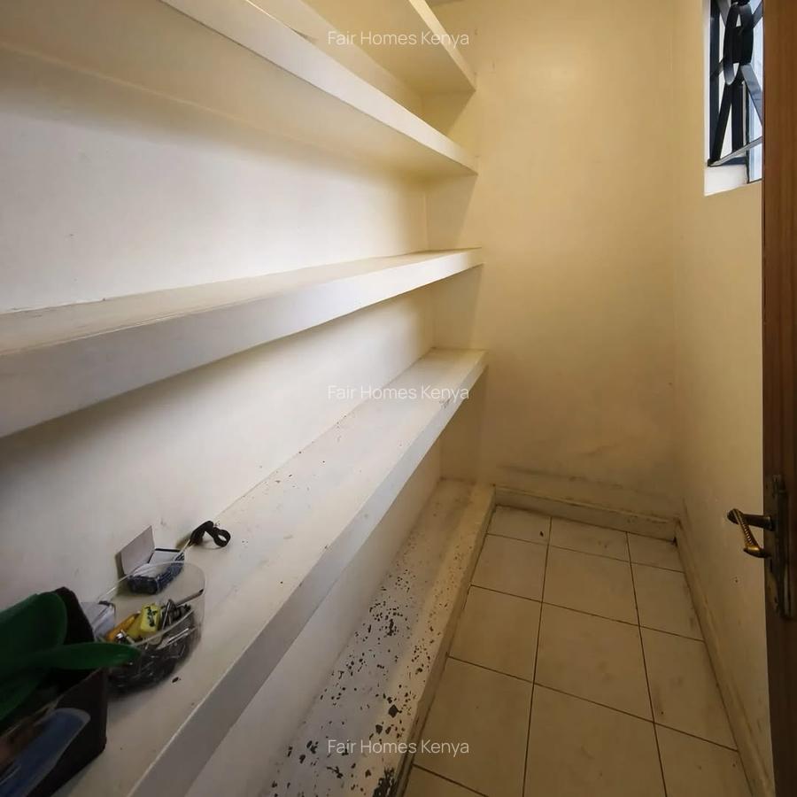 4 Bed Townhouse with En Suite at Mbaazi Road - 15