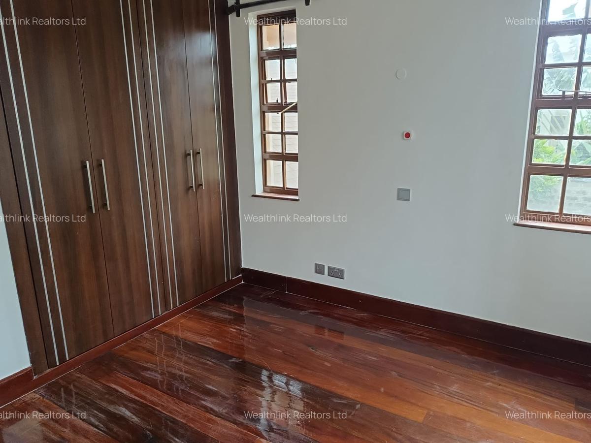 5 Bed House with En Suite at Runda - 10