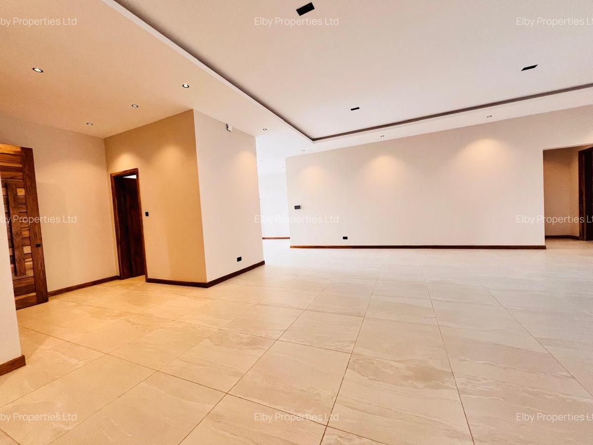 4 Bed Apartment with En Suite in Loresho - 4