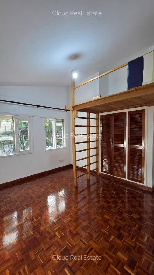 4 Bed Townhouse with Staff Quarters in Kitisuru - 11