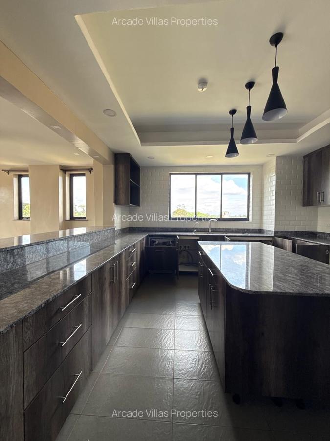 4 Bed Apartment with En Suite in Lavington - 7