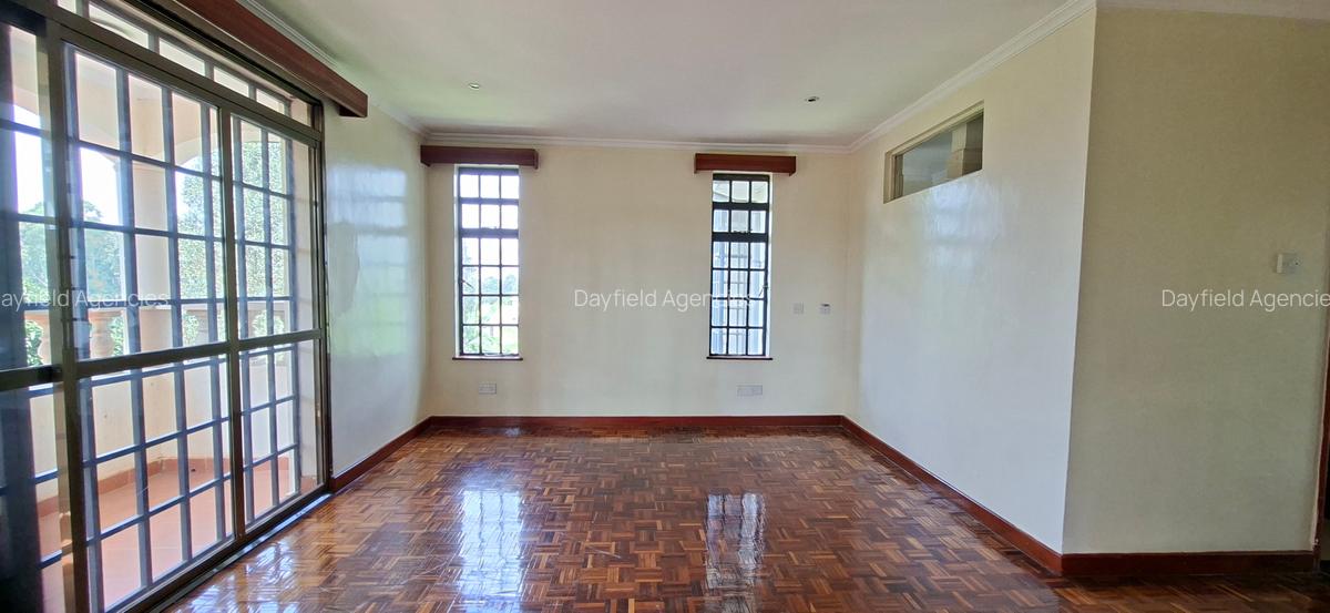 5 Bed House with En Suite at Off Redhill Road - 8