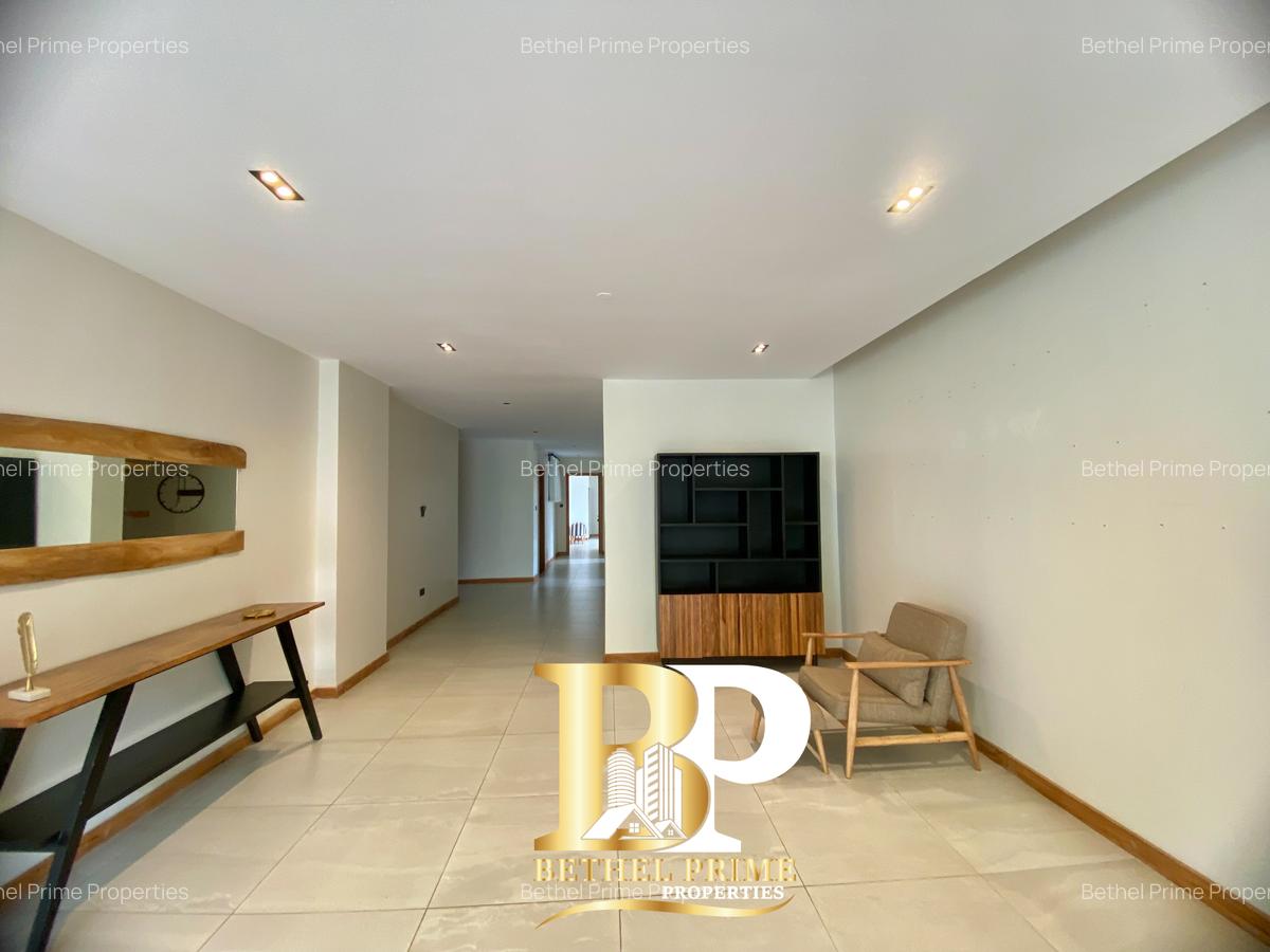 Furnished 4 Bed Apartment with En Suite in Spring Valley - 20