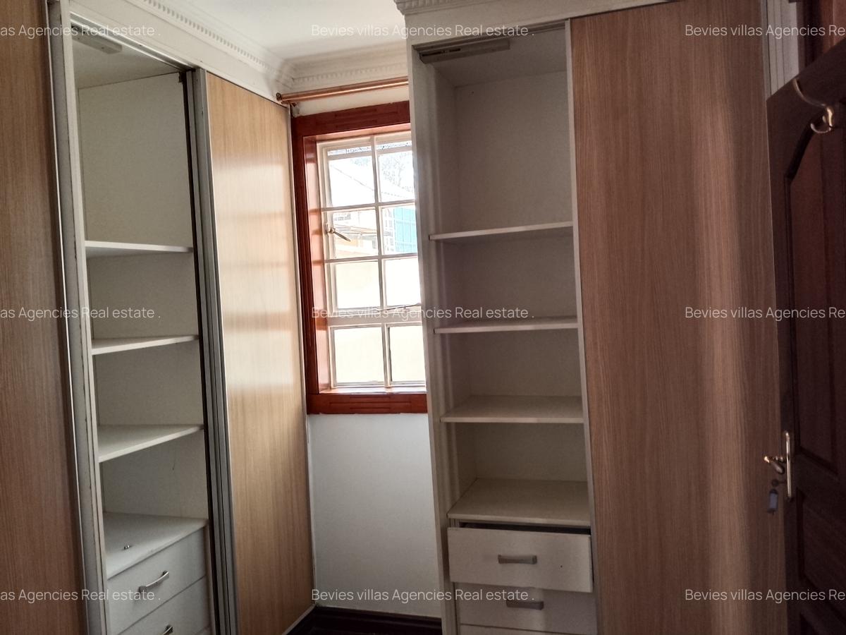 4 Bed Townhouse with En Suite at Westlands - 12