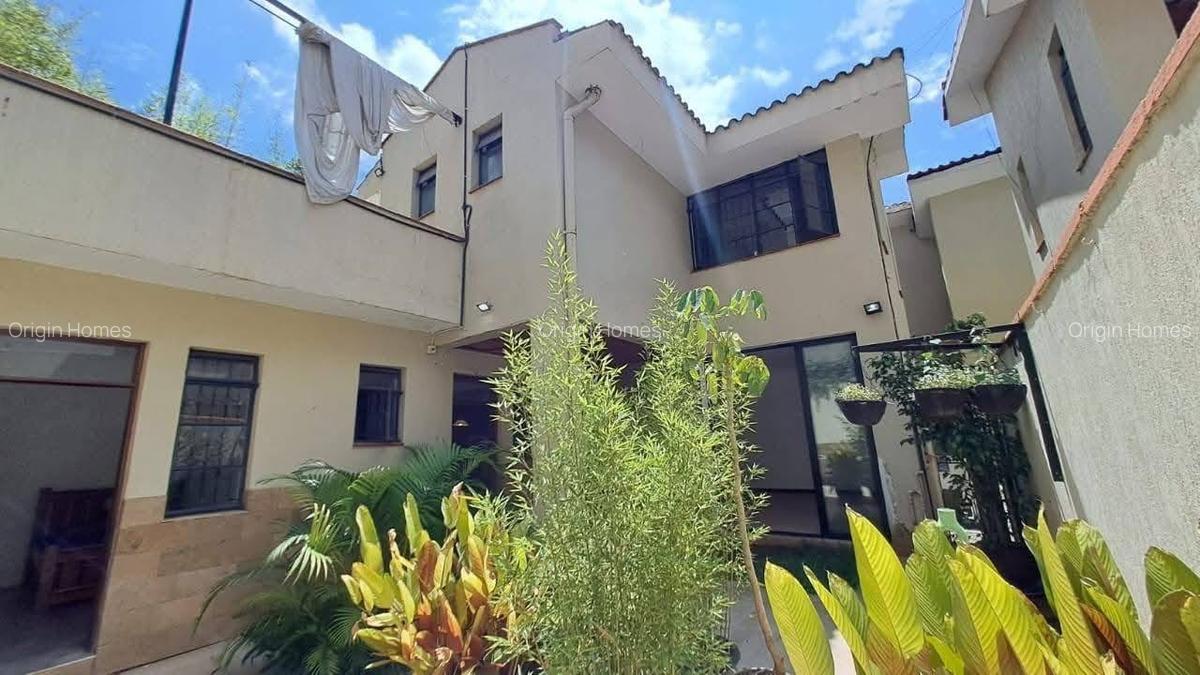 4 Bed Townhouse with En Suite at Spring Valley - 1