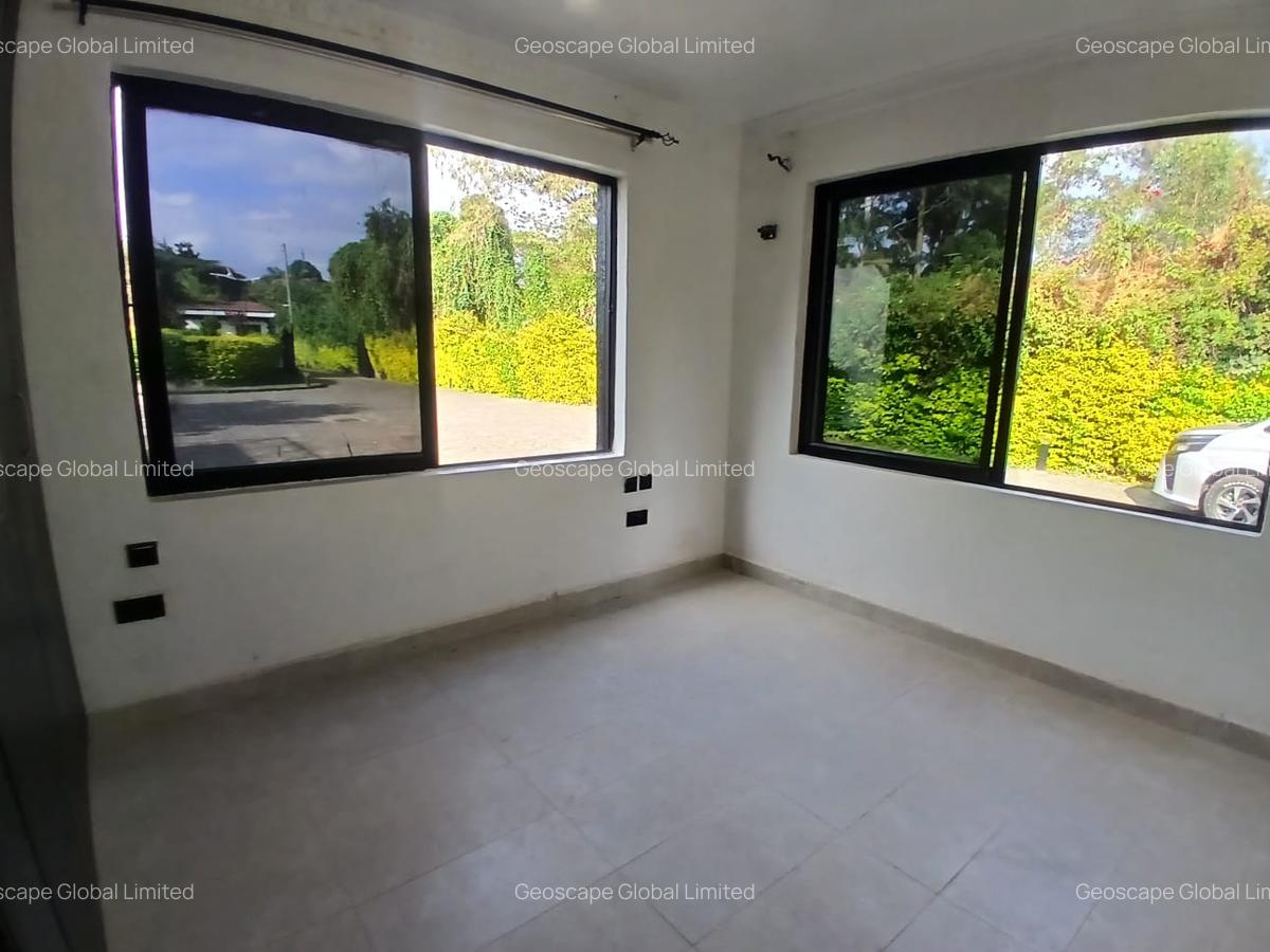 3 Bed House with En Suite in Runda - 5