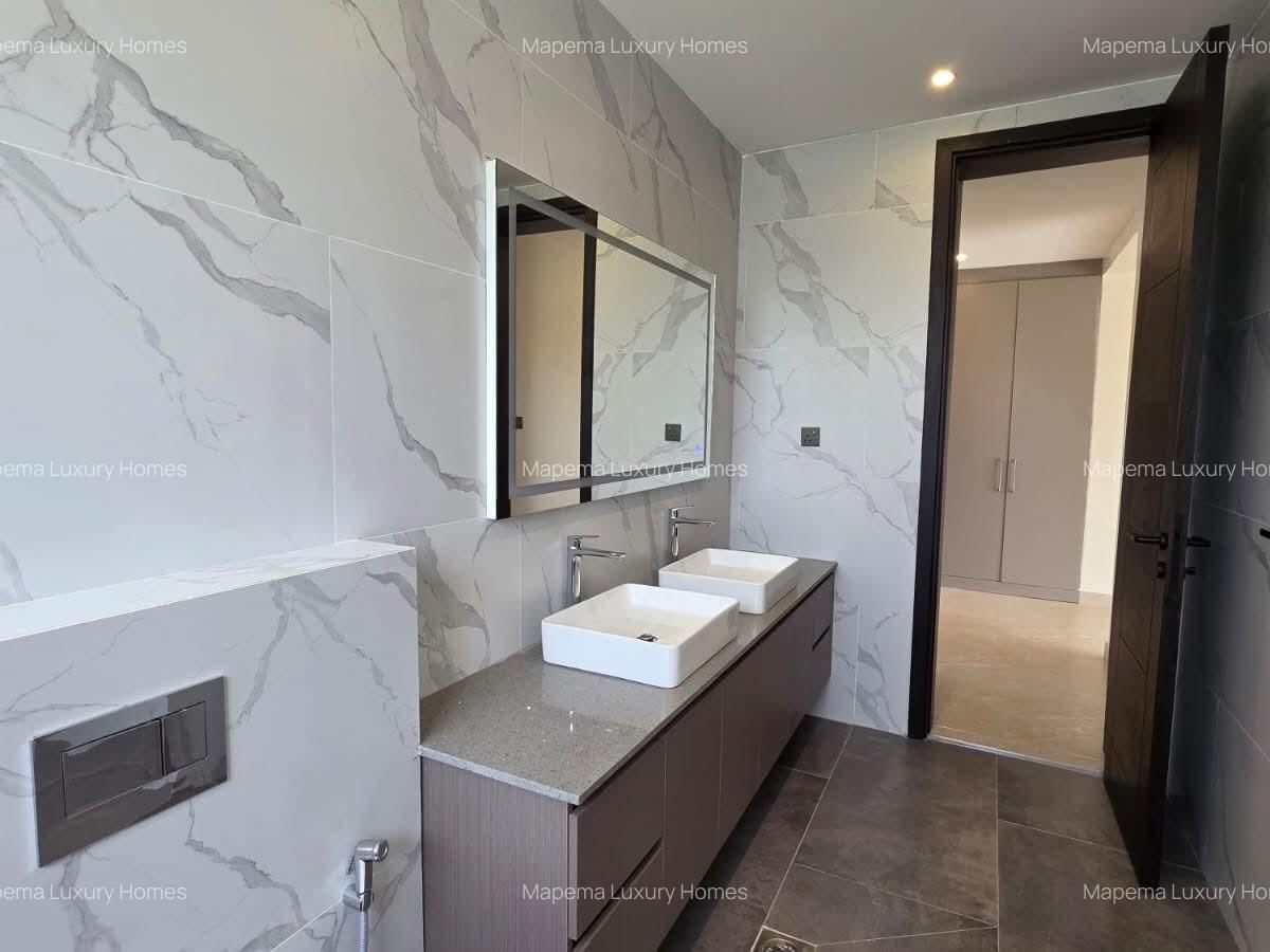 4 Bed Villa with En Suite at Bogani Road - 18