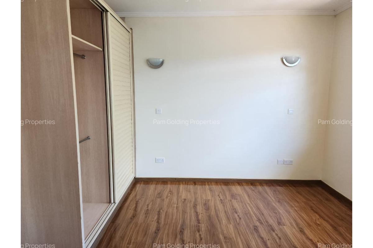 4 Bed House with En Suite at Runda Ridge - 12