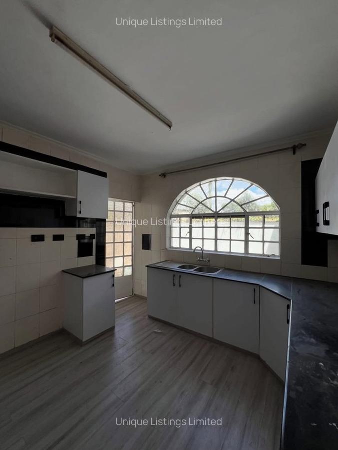 4 Bed Townhouse with En Suite in Lavington - 4
