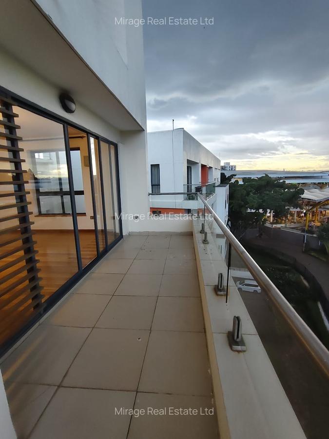 3 Bed Apartment with En Suite in Garden Estate - 3