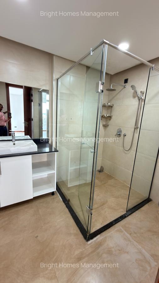 4 Bed Townhouse with En Suite in Westlands Area - 8