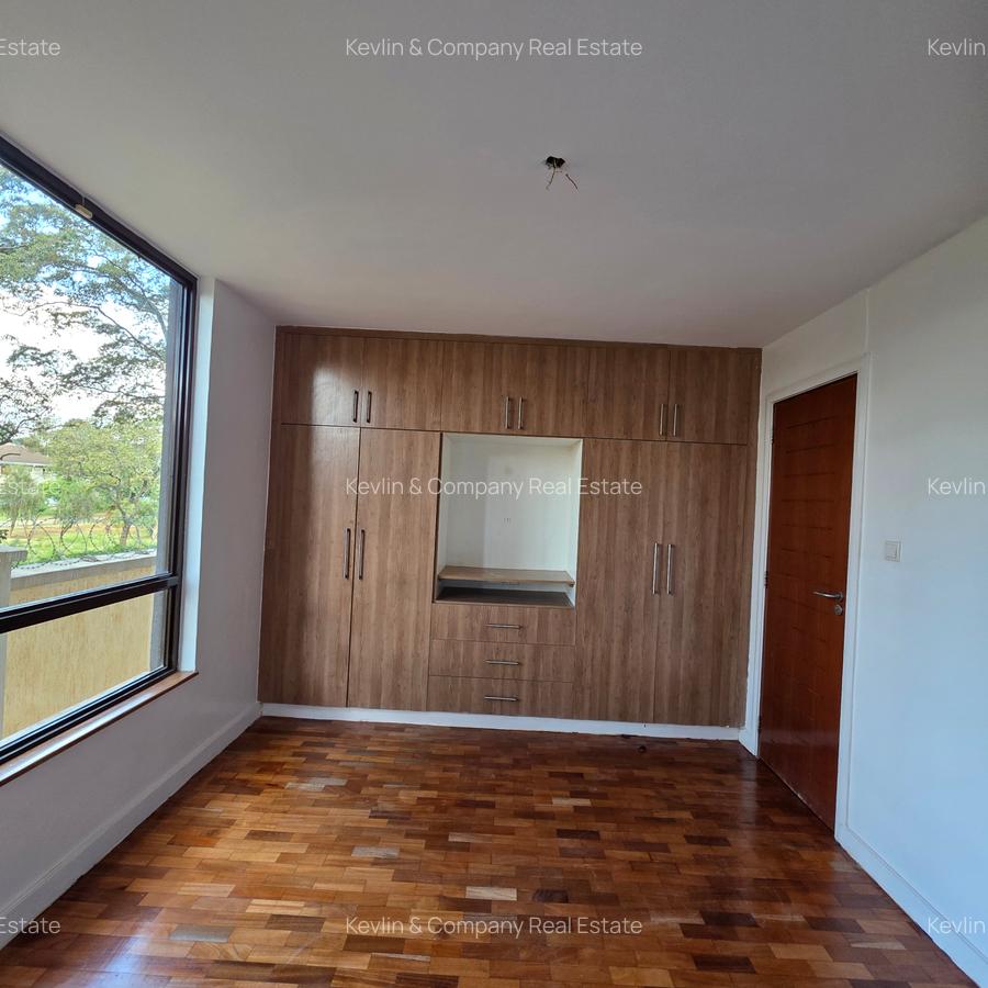 2 Bed Apartment with En Suite at Dennis Pritt - 10