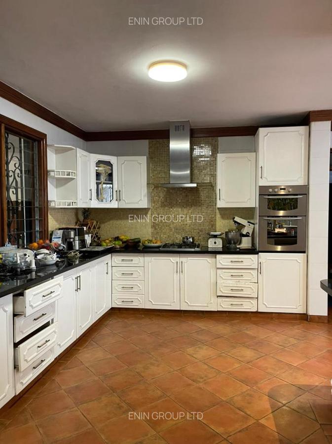 8 Bed House with En Suite at Spring Valley Rd - 13