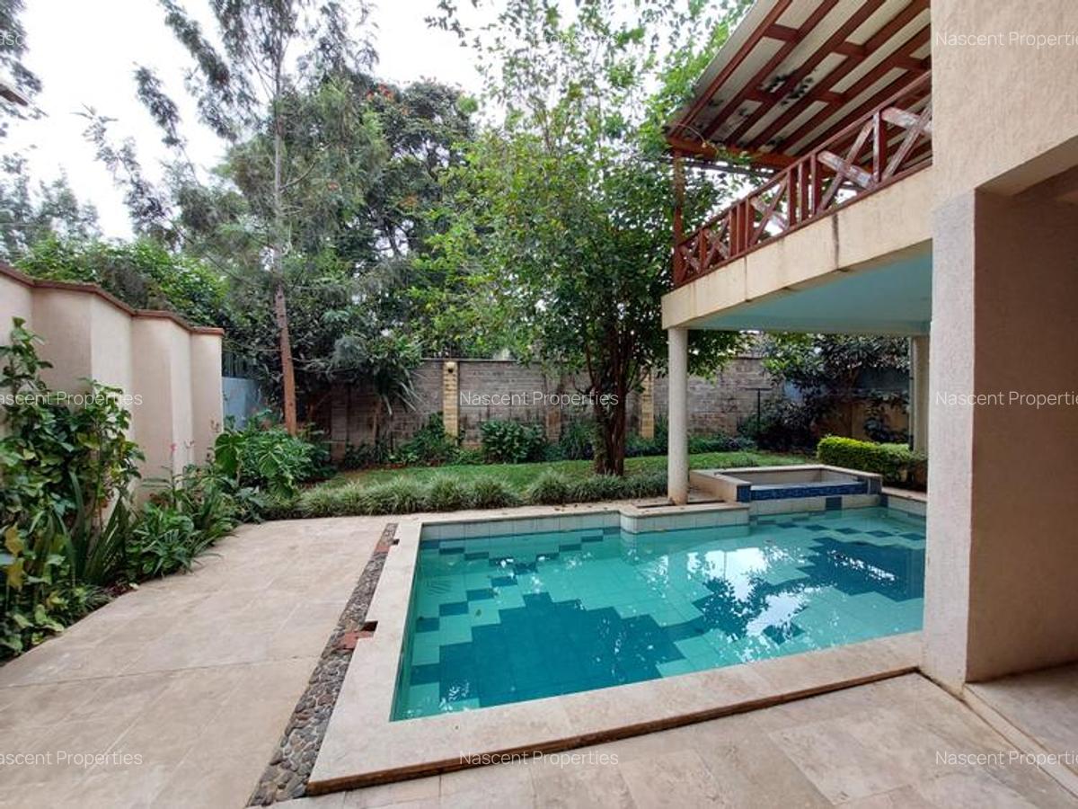 5 Bed Villa with En Suite in Lavington - 2